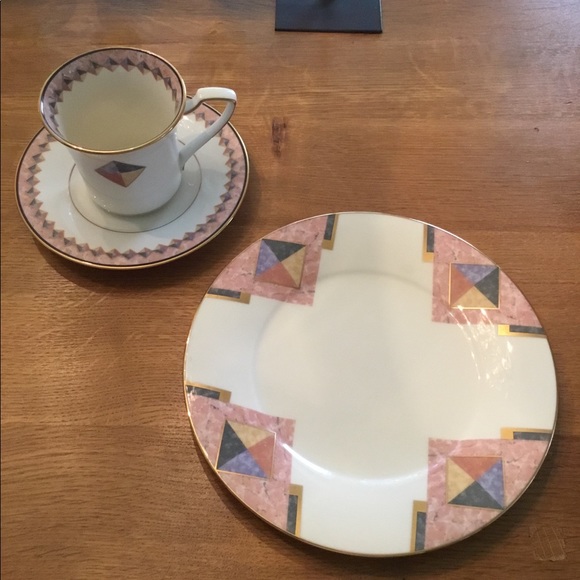 SOLD! Tea for two! Romantic Set of Fine China - Picture 2 of 8